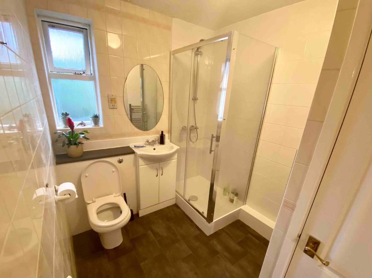 Bright And Comfortable Studio Londra